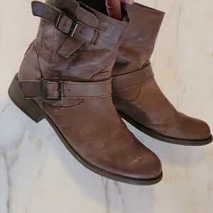 Steve Madden Brown Leather Ankle Boots with Buckle Detail And Orange Zipper